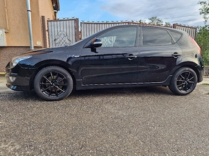 Vând Hyundai I30 Motor 1,6 Benzină 126 C.P. E5 - imagine 2