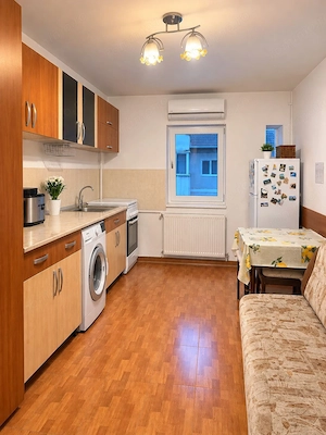 Vând apartament cu 2 camere, decomandat, 50mp - imagine 4