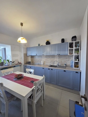 Apartament 4 camere, 86.70 mp, zona centrala Targoviate - imagine 2