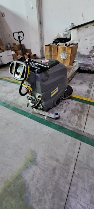 Vand masina de spalat profesionala Karcher