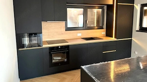 Apartament 4 camere 115mp si curte 200mp Calea Cisnadiei - imagine 5