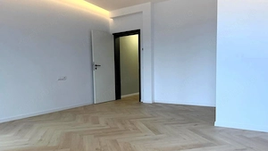 Apartament 4 camere 115mp si curte 200mp Calea Cisnadiei - imagine 9