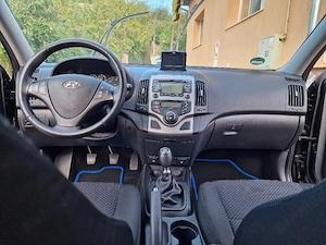 Vând Hyundai I30 Motor 1,6 Benzină 126 C.P. E5 - imagine 7