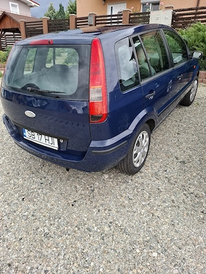 Vând Ford Fusion 1,4 benzină in stare bună - imagine 5