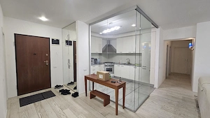 Apartament 4 camere de vanzare langa scoala Americana.