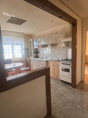 Apartament 2 camere Cetate - imagine 2