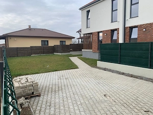Unitate duplex de vanzare