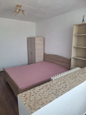 Inchiriez apartament 2 camere, decomandat, pe Calea Romanilor-Arad - imagine 3