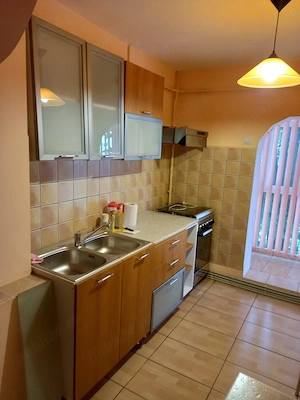 Apartament 2 camere,cu CT mobilat si utilat in Craiovita Noua aproape de BIG NOU,AC,internet ,cablu  - imagine 5