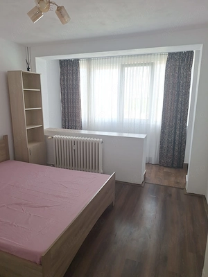 Inchiriez apartament 2 camere, decomandat, pe Calea Romanilor-Arad - imagine 4