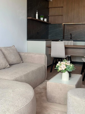 Apartament 2 camere, 45mp, lift, prima inchiriere, zona Eroilor - imagine 5
