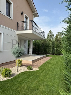 Casa modernă cu garaj, 5 camere, 4 bai, terasa, Dumbrăvița - imagine 11