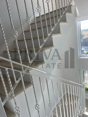 Casa modernă cu garaj, 5 camere, 4 bai, terasa, Dumbrăvița - imagine 16