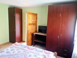    Casă spațioasă cu teren în centrul orașului Sinaia  - imagine 5