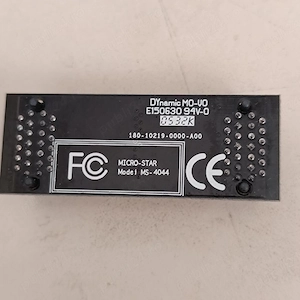 Bridge SLI nou pt.placi video nvidia.