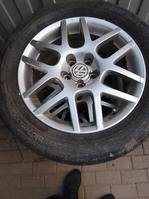 Vând 4 genti auto Volkswagen  - imagine 2