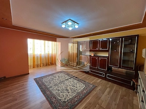 3 camere | 2 bai |  bucatarie inchisa | Etaj 2 | Centrala proprie - imagine 12