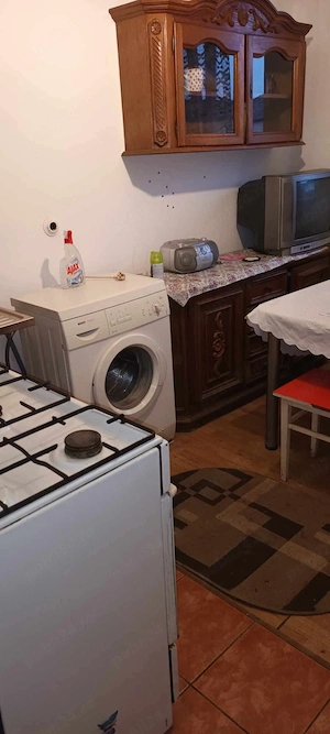 Inchiriez Garsoniera confort 1 Aleea Rogerius Oradea Pret 215 Euro - imagine 2