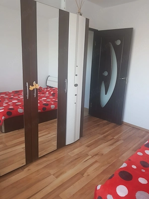 Inchiriez apartament 2 camere pe strada Donath - imagine 8