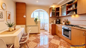 3 camere decomandat, spatios, 65 mp, gata de locuit, zona Garii, Fagaras - imagine 2