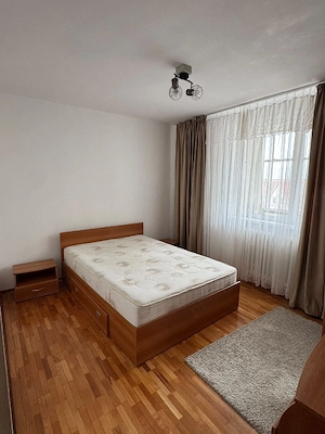 Apartament Mihai Viteazu 2 camere , bucătărie, baie , balcon 