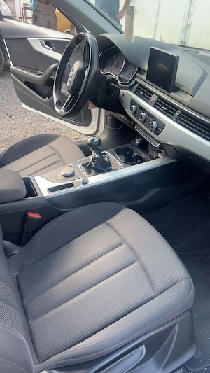 Audi a4 b9 2018 2.0D - imagine 5