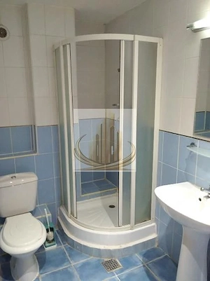 Apart 3 camere , bloc nou , utilat , mobilat, parcare privata - imagine 5