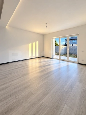 Casa 2 dormitoare pe parter, 72 mp, 300 mp teren, zona Dumbravita