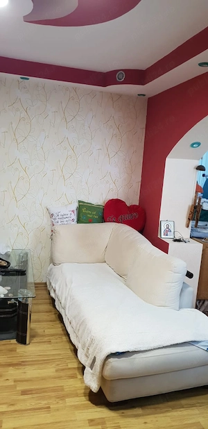 închiriez AP 3 Camere  - imagine 9