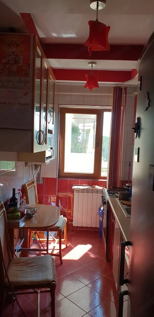 închiriez AP 3 Camere  - imagine 8
