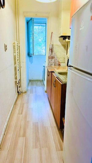 Apartament 1 camera, 27 mp, etaj 1, centrală proprie   zona Dacia - imagine 8
