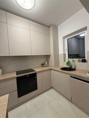 Apartament modern și elegant de închiriat, cu balcon - imagine 2