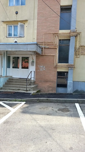 Garsoniera de vanzare