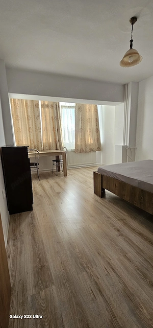 Apartament 2 camere, decomandat, str. G-ral Magheru,ultracentral, et.3 7, 57 mp - imagine 2