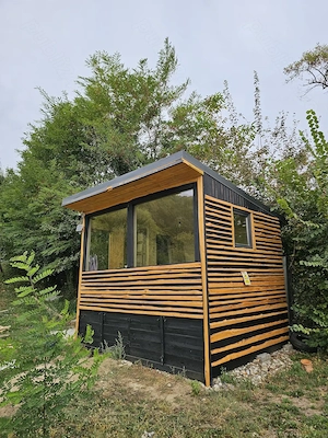 Teren 1000 mp cu tiny house, priveliste spre rau si padure - la 1h30 de Bucuresti