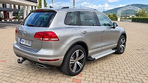 Volkswagen Touareg 3.0 V6 TDI 204 CP 4Motion | Facelift | Euro 6 | 2015   Model 2016 | Cârlig - imagine 4
