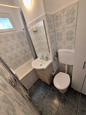 Proprietar închiriez apartament 3 camere sd. zona M. Viteazu, lângă Agenția de Mediu - imagine 6