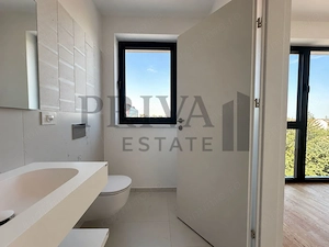 Apartament nou decomandat 3 camere, 2 bai, Paltim/Centru - imagine 13