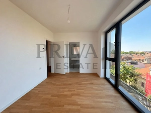 Apartament nou decomandat 3 camere, 2 bai, Paltim/Centru - imagine 5