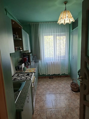 Apartament cu 2 camere,decomandat,spatios,etajul 1 str.nasaudului - imagine 2