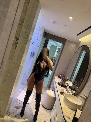 Poze    reale ! Te aștept cu mesaj in privat , pupici 