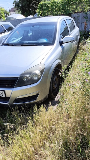 Opel Asta H 1.6 benzina 2005 in stare buna fiscal la zi