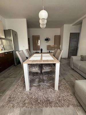 Apartament 2 camere, parcare proprie in curte privata - Dumbravita - imagine 2