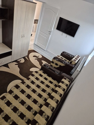 Persoana Fizica Inchiriez apartament cu o camera - imagine 3