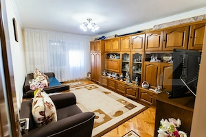 Apartament de vanzare - 2 camere - Zona Tudor  - imagine 2