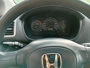 Vând sau schimb auto și rulota  - imagine 3
