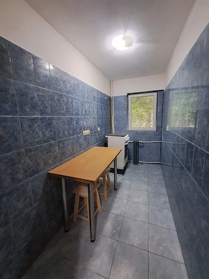 Vând garsonieră parter, Bd. Bucuresti, Ploiesti - imagine 3