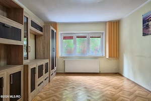 Mircea Cel Batran - 3 Camere, Decomandat, 2 Bai, Centrala