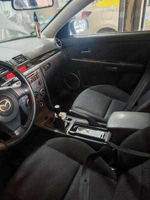 Mazda 3 1.6 diesel  - imagine 6