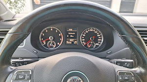 Volkswagen Jetta 1.2 benzina 2012 - imagine 5